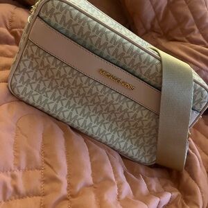Michael Kors Kenly Crossbody Bag